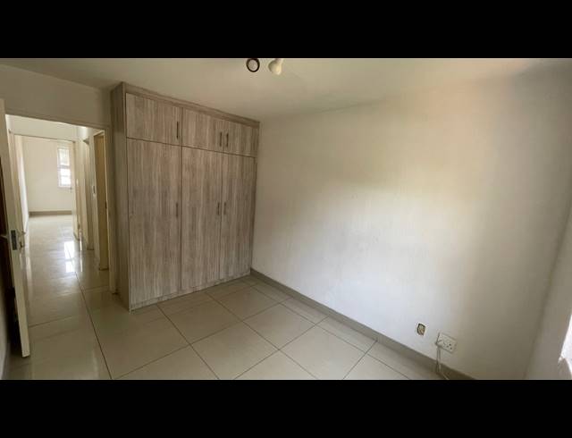 2 BEDROOM APARTMENT FOR SALE IN ESSENWOOD